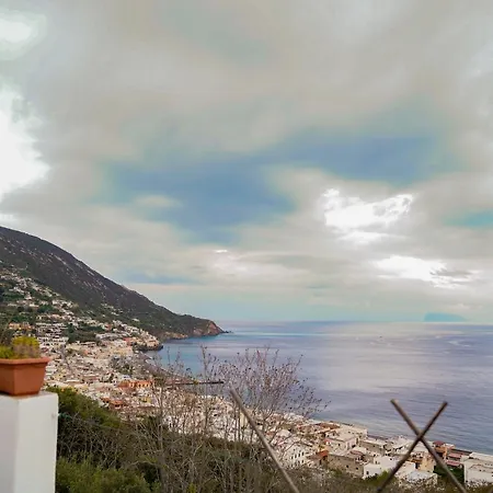 Casa Giusi بيت للعطل ليباري